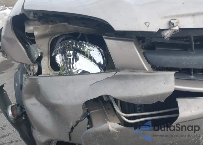 4F2YU09121KM67669: 44323734