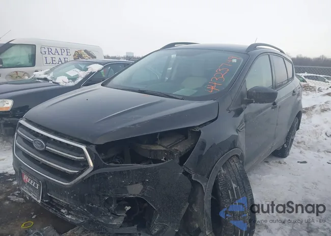 1FMCU9HD1JUD42219: 44323749