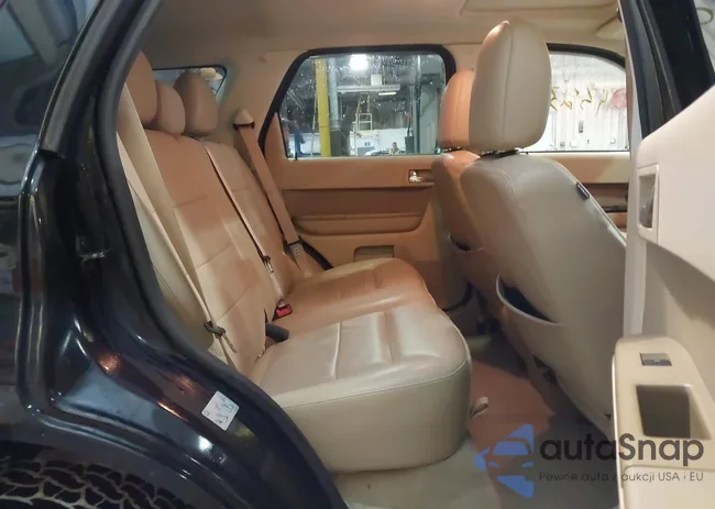 1FMCU0EG0CKB62044: 44323800