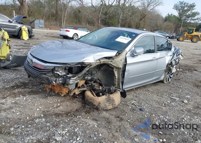 1HGCR2F76GA043251: 44323815