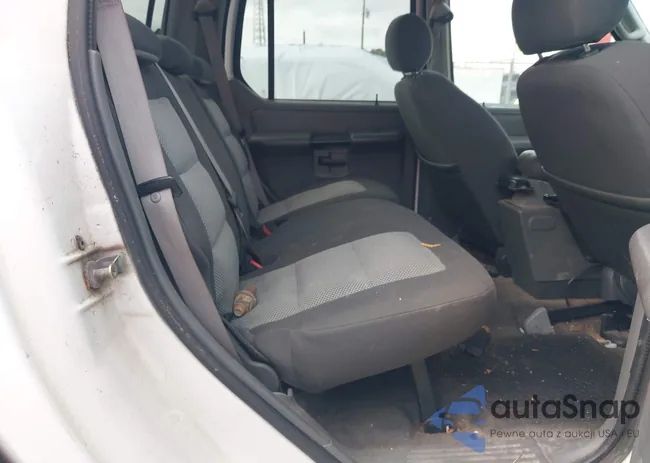 1FMZU67K25UA98725: 44323898