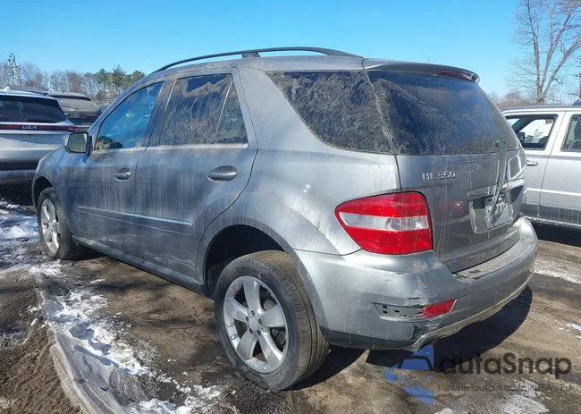 4JGBB8GB3AA569151: 44323912