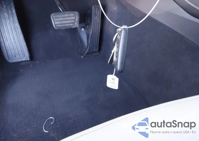 1G6DW5RKXP0157940: 44323968