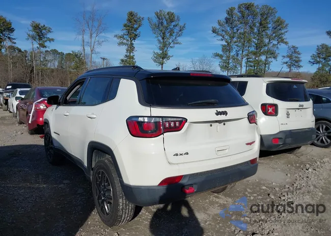 3C4NJDDB5LT195381: 44325086