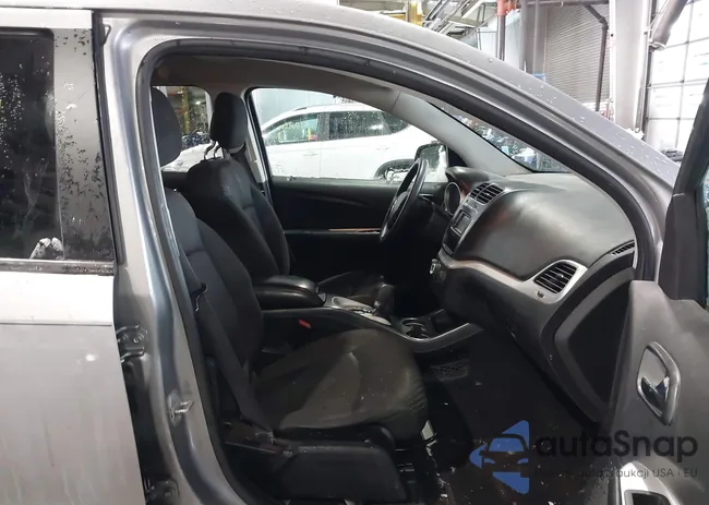 3C4PDCBG0GT131425: 44325136