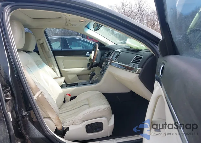 1LNHM93R09G600944: 44325234