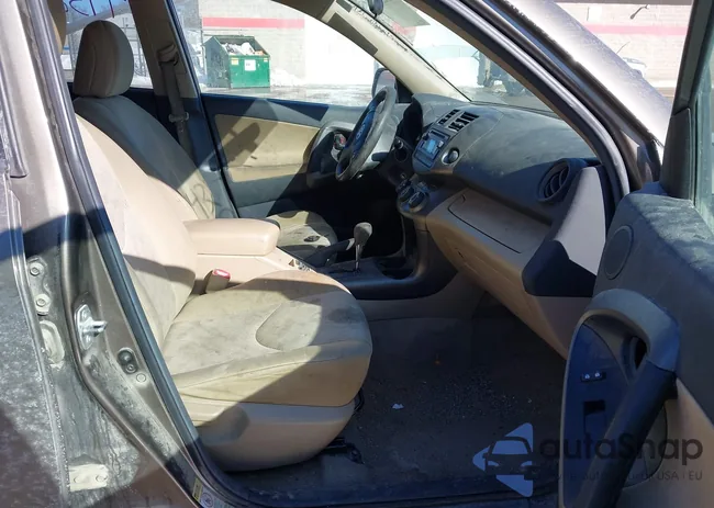 2T3BF4DV3CW207843: 44325272