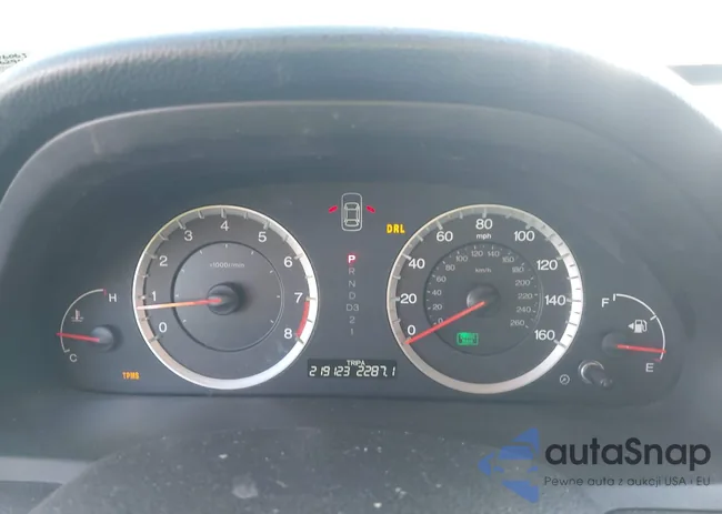 1HGCP368X9A046063: 44325280