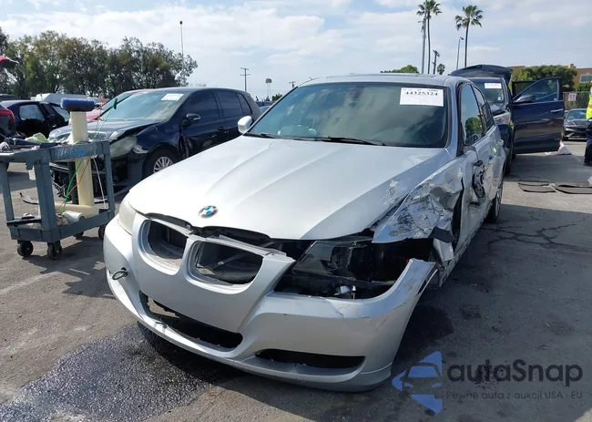 WBAPM5C59BE577801: 44325324