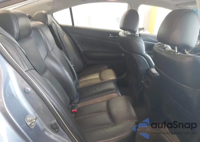 1N4AA5AP9CC841141: 44325348