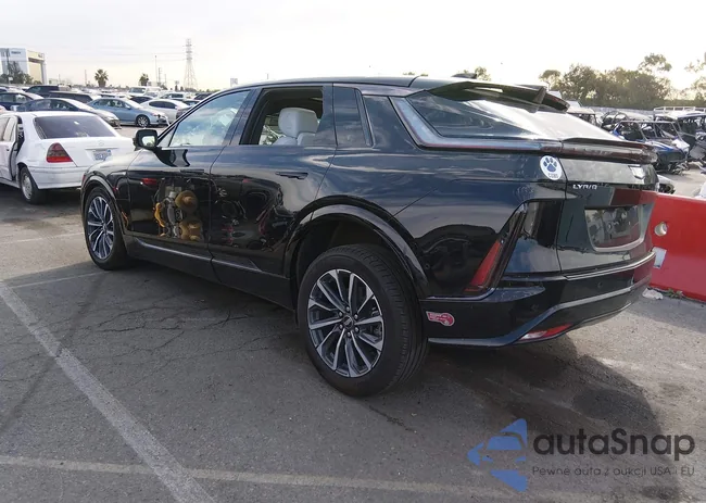 1GYKPTRL5RZ132032: 44325385