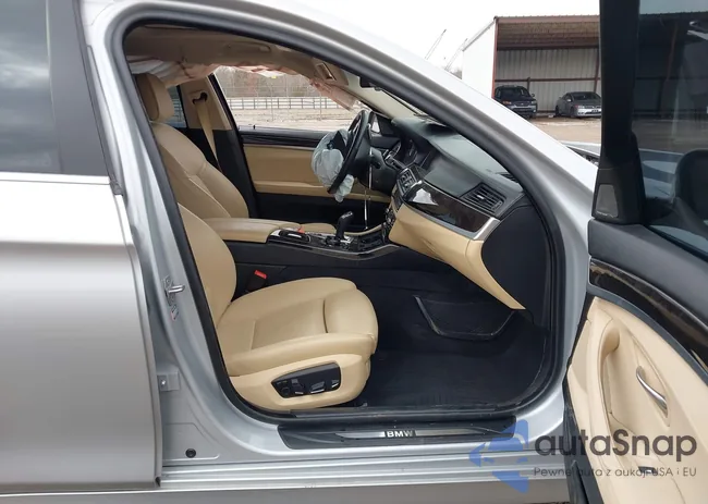 WBAKP9C52GD980301: 44325465