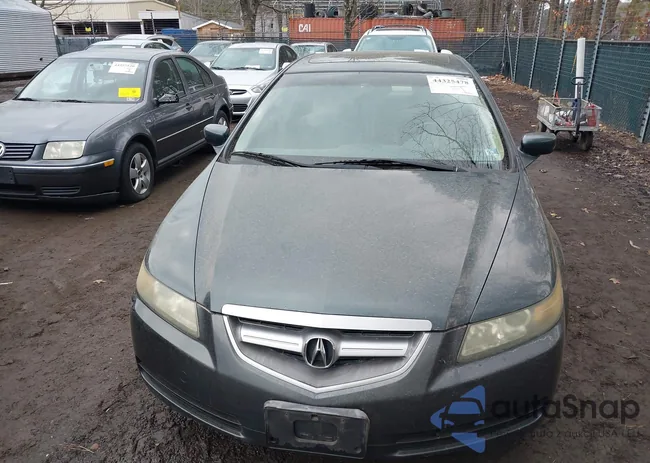 19UUA66204A045032: 44325478