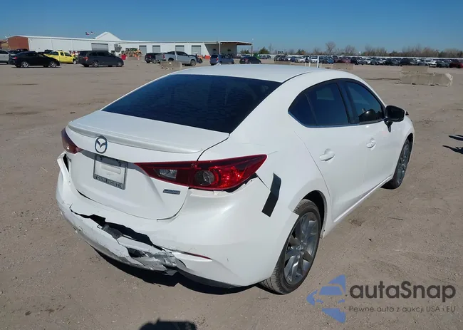 3MZBN1V38JM177930: 44325504