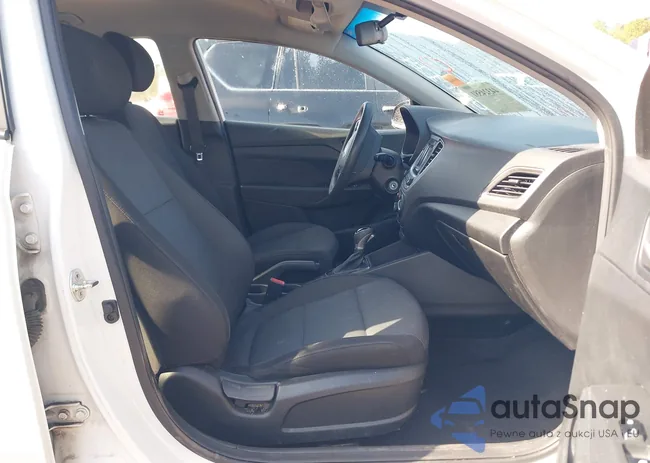 3KPC24A33JE021974: 44324581