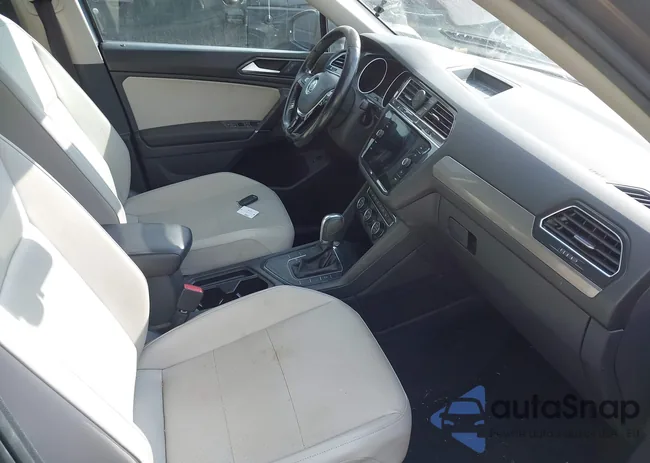 3VV3B7AX4JM028007: 44324629