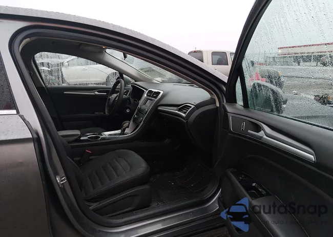 3FA6P0H77DR158516: 44324686