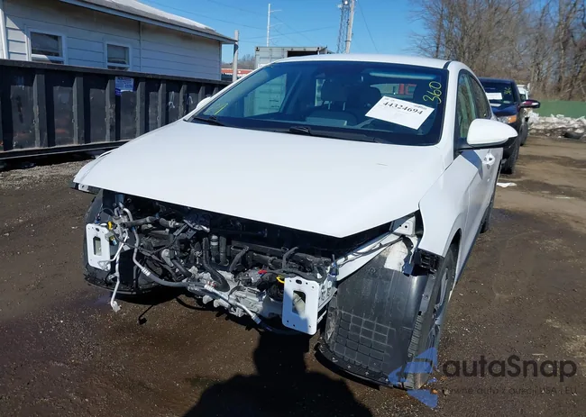 KMHC75LJXMU081853: 44324694