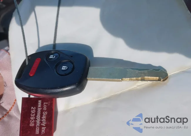 2HKYF18695H517923: 44324703