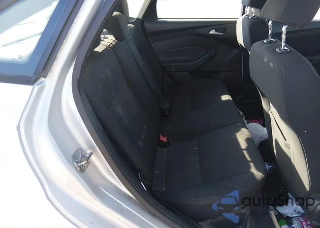 1FADP3F26FL343027: 44324753