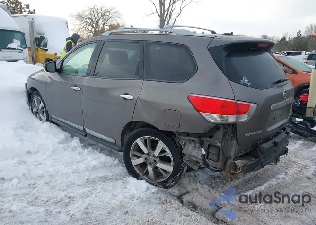 5N1AR2MM7EC628660: 44324831