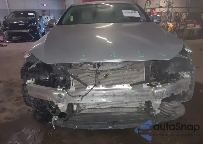 WDD2J5JB8KA036802: 44324870