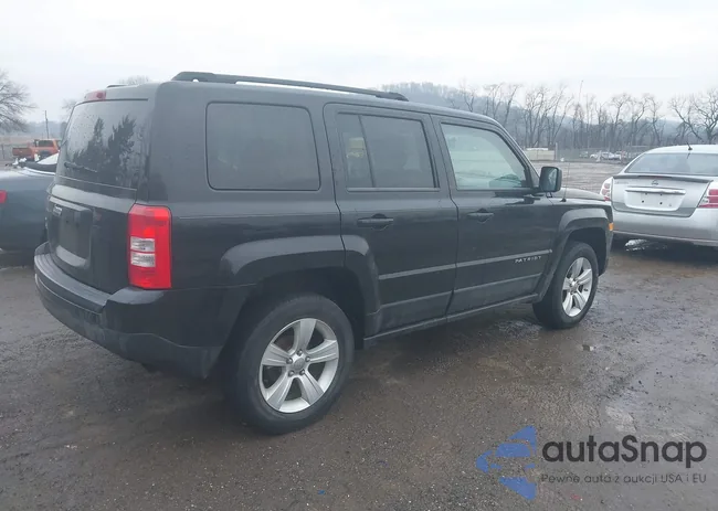 1C4NJRBB5CD621141: 44326057