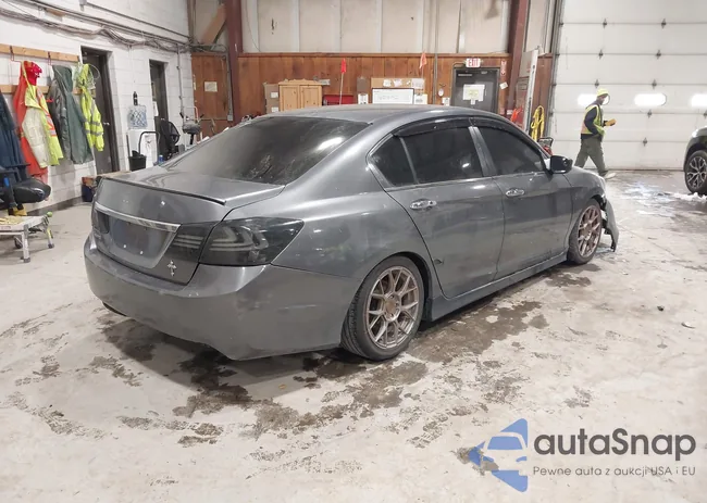 1HGCR2F36DA190176: 44326071