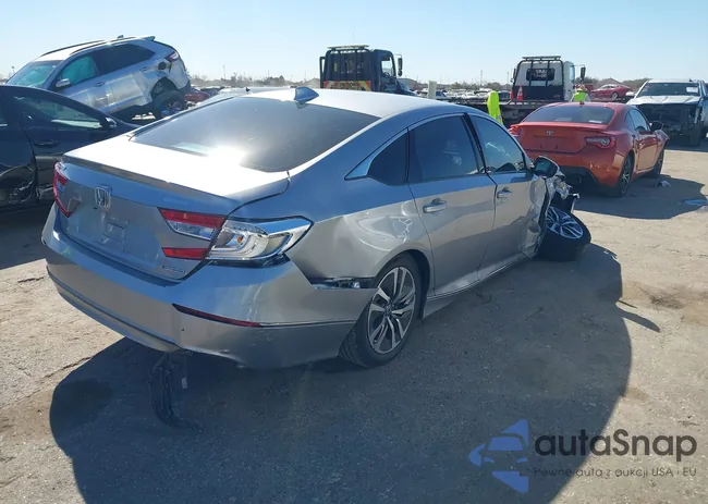 1HGCV3F44LA016647: 44326161