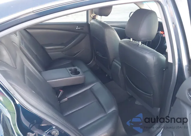 1N4AL2AP9AN539679: 44326183