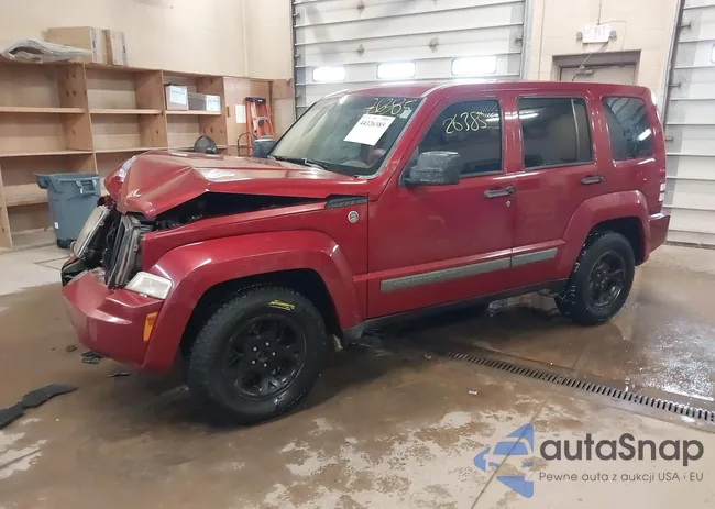 1J8GN28K28W176647: 44326385