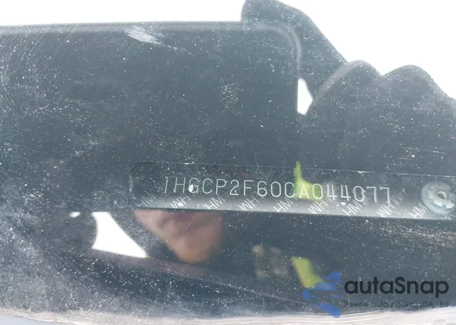 1HGCP2F60CA044077: 44326489