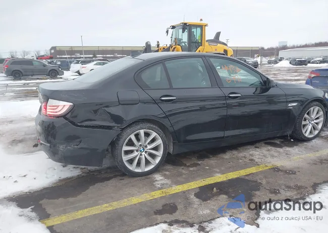 WBAFU7C53BC871763: 44326491