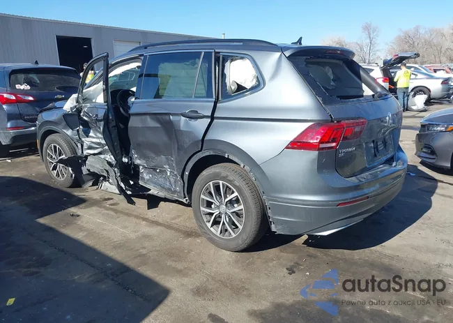 3VV2B7AX1KM189122: 44326498