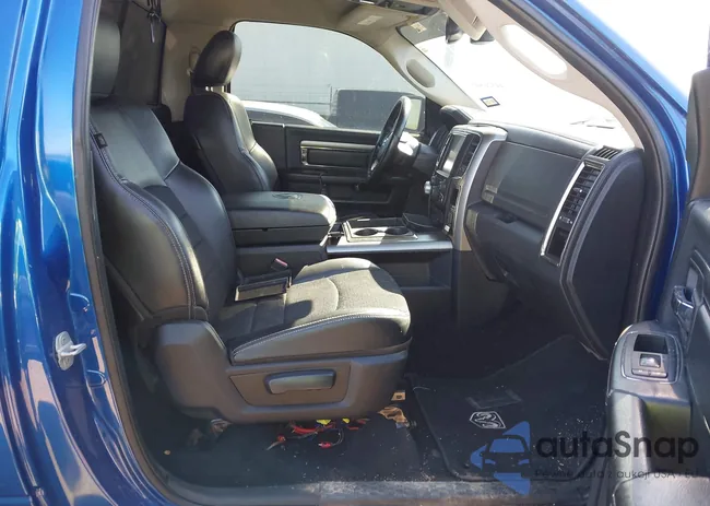 3C6JR6CT5EG192237: 44326502