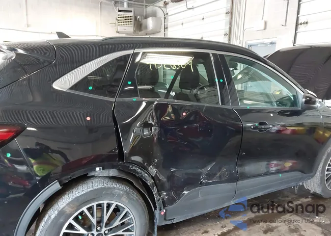 1FMCU0E14PUA04215: 44326509