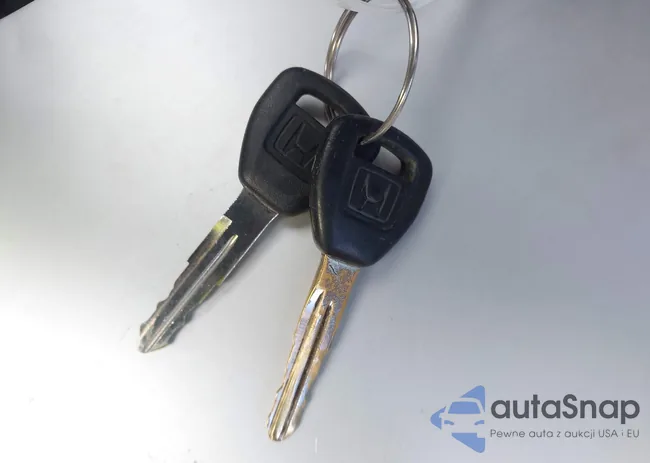 1HGCG16591A059403: 44326553