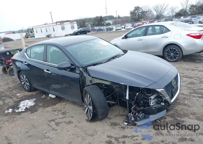 1N4BL4EV7KC165840: 44325580