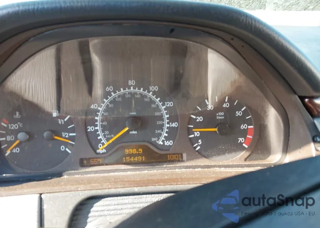 WDBJF82H7XX021268: 44325588