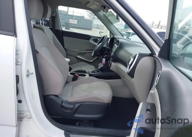 KNDJ23AUXM7147909: 44325596