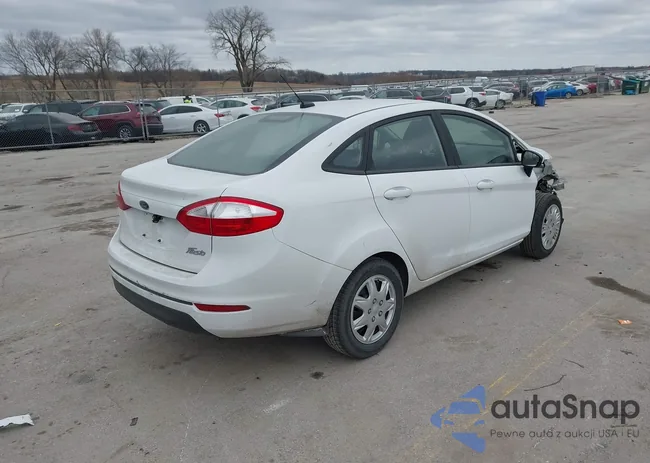 3FADP4AJ2KM131772: 44325669