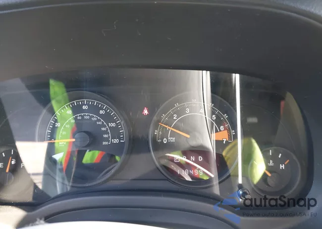 1C4NJPFA9GD621042: 44325679