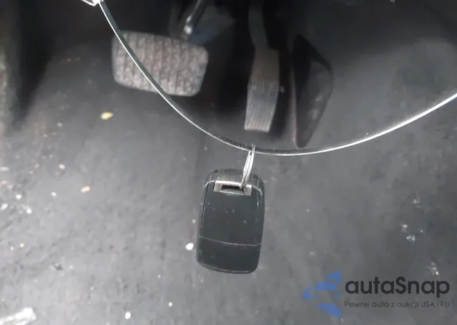 1G11J5SX7EF130833: 44325751