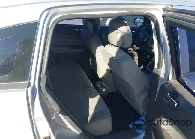 1B3CB4HA7AD586008: 44325766