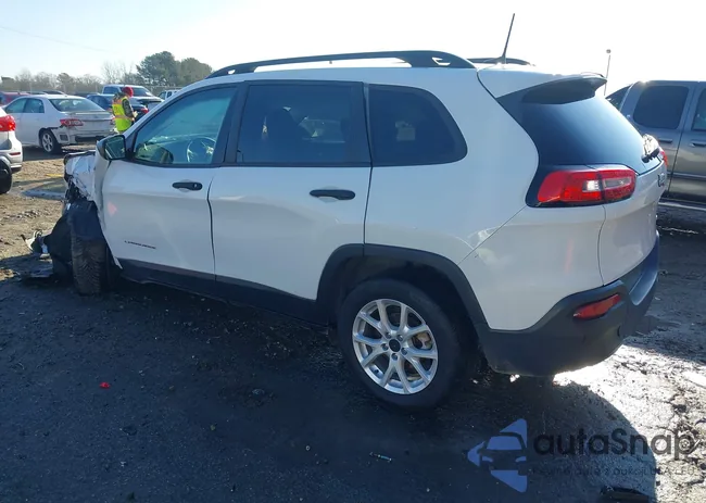 1C4PJLAB6HW650487: 44325771