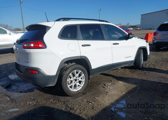 1C4PJLAB6HW650487: 44325771