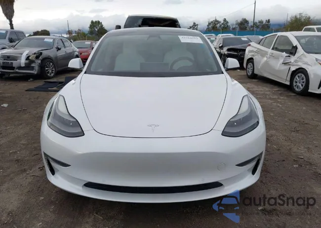 5YJ3E1EB4MF069893: 44325863