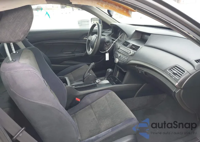 1HGCS1B37AA006847: 44325876