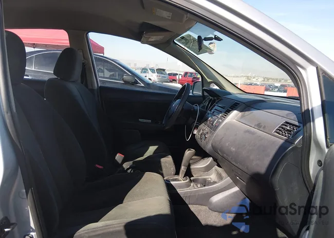 3N1BC1CP4BL427303: 44325942