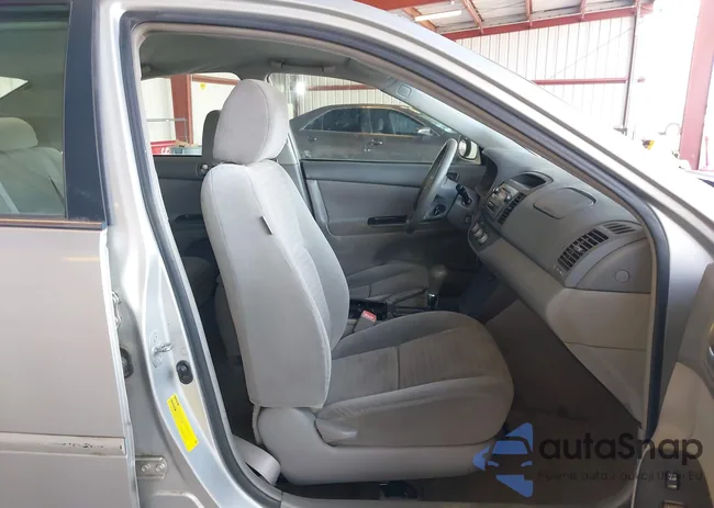 4T1BE30K25U532052: 44325969